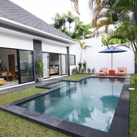 Villa Nikole Seminyak  Exterior photo