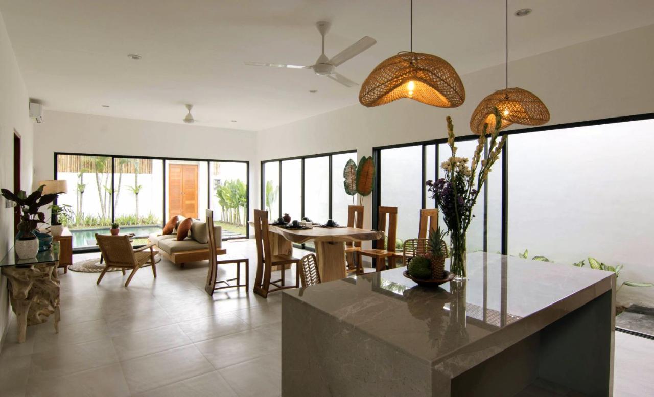 Villa Nikole Seminyak  Exterior photo